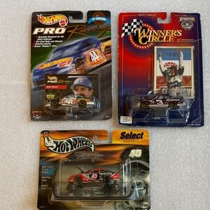 Mattel Hot Wheels Kyle Petty Die-Cast Cars - Dale Earnhardt Junior